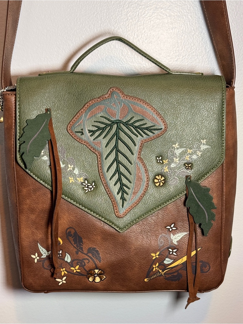 Loungefly Lord of the Rings Messenger Bag